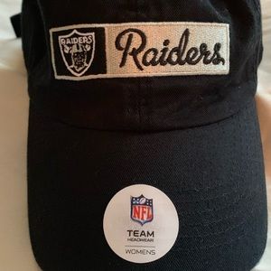 NWT Classic Oakland Raiders Cap